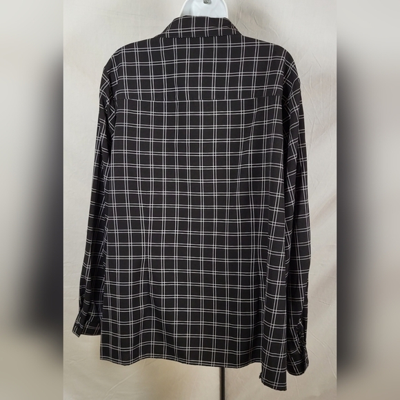 KIM ROGERS Black and White Grid Print Button-up Blouse - Size 3X or Size 24W - Picture 2 of 5
